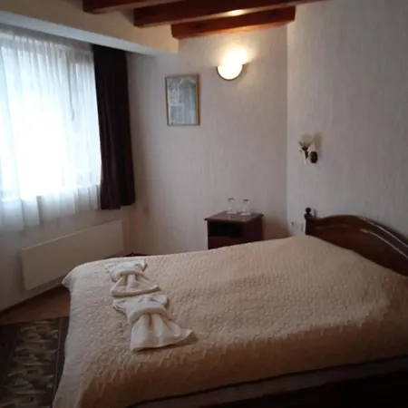 Комплекс Родопски Рай Gæstehus Smilyan (Smolyan)