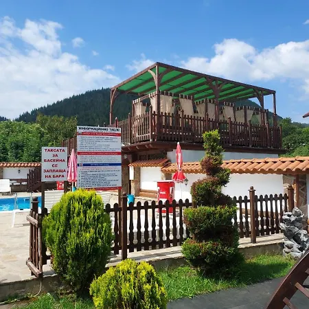Gæstehus Комплекс Родопски Рай Smilyan (Smolyan)